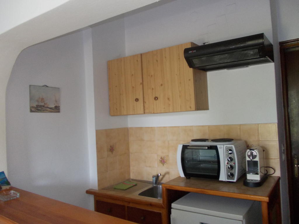 Salvanos Residence Ipsos Room photo